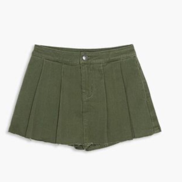 NWT Forever 21 Mid
Rise Pleated
Skort Sz M - Picture 1 of 9